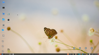 Organize your desktop with panels, notes and photos