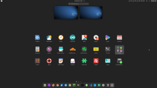 Full GNOME Desktop Environment, with extra components